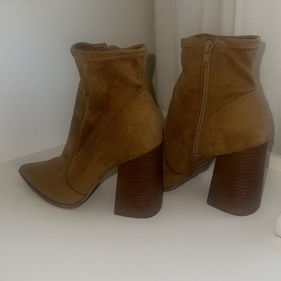 Steve Madden Touchdown Booties 8.5 - Picture 8 of 9